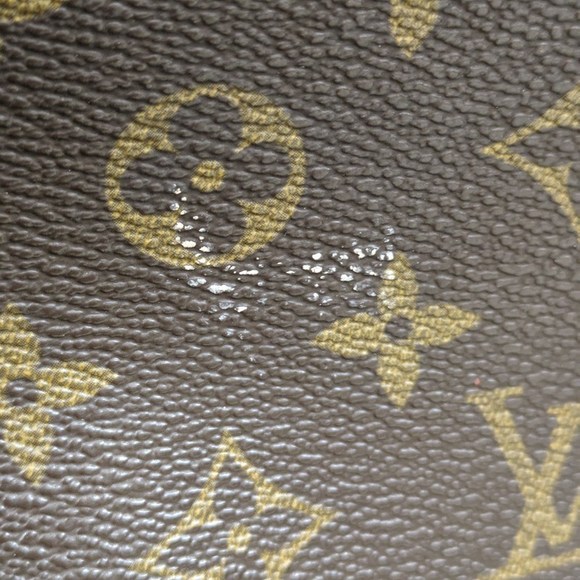 Louis Vuitton Looping MM Monogram Canvas Leather Tote Bag - Picture 8 of 8